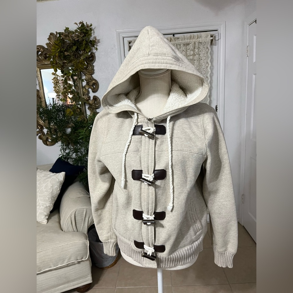 Old Navy Toggle Closure Hoodie